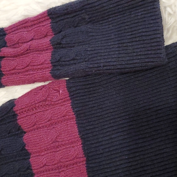 Vintage AE V-Neck Large - Picture 4 of 5